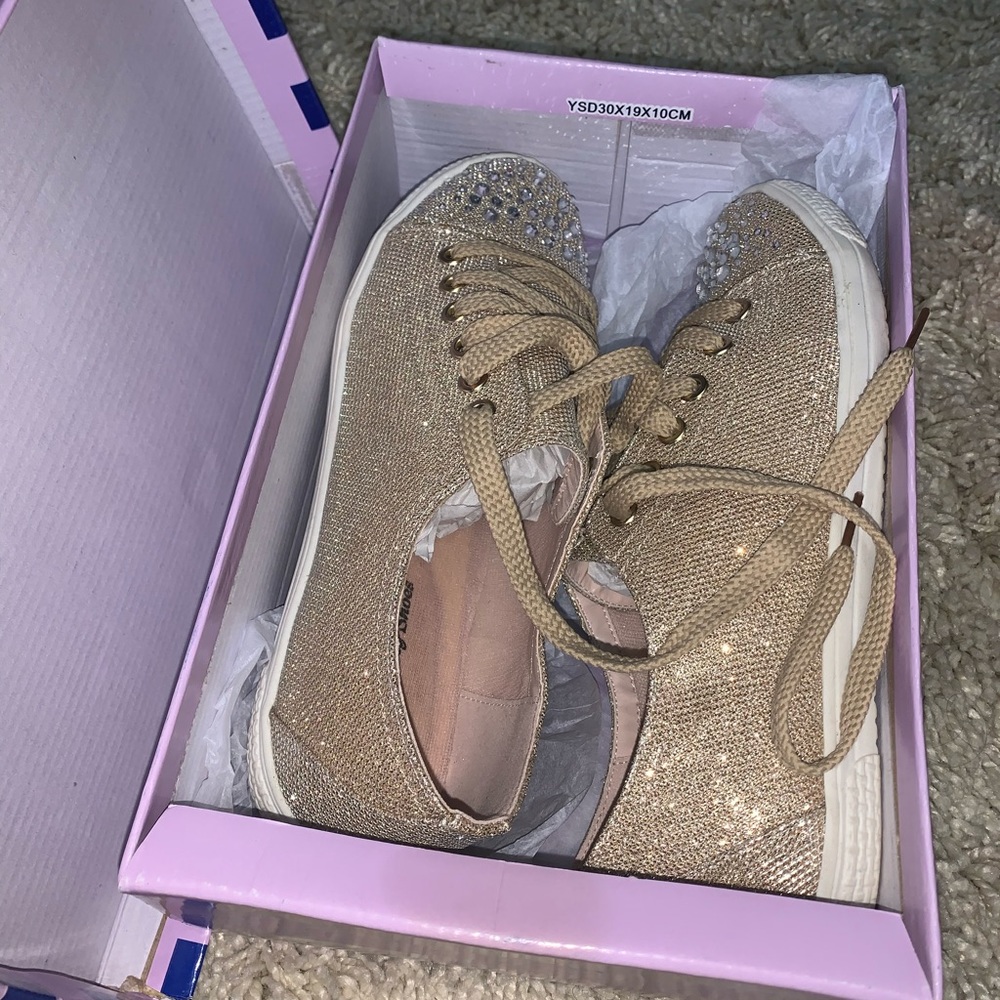 gold nude sneakers prom/ your party shoe